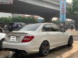 Mercedes-Benz C class 2011 - Cần bán gấp Mercedes 2011, màu trắng xe còn mới