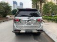 Toyota Fortuner 2.7V 4X2 AT 2016 - Cần bán gấp Toyota Fortuner 2.7V 4X2 AT đời 2016, màu bạc 