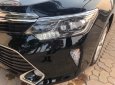 Toyota Camry 2.0E 2018 - Cần bán gấp Toyota Camry 2.0E 2018, màu đen