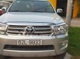 Toyota Fortuner 2010 - Bán ô tô Toyota Fortuner đời 2010, màu bạc xe gia đình, giá chỉ 565 triệu