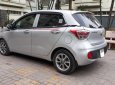 Hyundai Grand i10 2017 - Bán ô tô Hyundai Grand i10 đời 2017, màu bạc