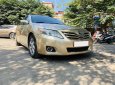 Toyota Camry 2010 - Bán ô tô Toyota Camry năm 2010, màu vàng, nhập khẩu chính hãng, giá 650tr