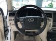 Lexus LX 570 2013 - Bán Lexus LX570 trắng xe xuất Mỹ sx 2013 ĐK 2015. Bản full đồ có phanh khoảng cách, hộp lạnh