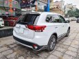 Mitsubishi Outlander Sport   2018 - Cần bán gấp Mitsubishi Outlander Sport năm sản xuất 2018, màu trắng, giá tốt