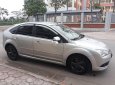 Ford Focus 2008 - Cần bán Ford Focus sản xuất 2008, màu bạc, 325 triệu