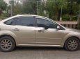 Ford Focus 2005 - Cần bán gấp Ford Focus 2005, màu vàng