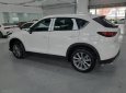 Mazda CX 5 2020 - Mua xe giá thấp, giao nhanh tận nhà với chiếc Mazda CX5 Premium 2.0AT, sản xuất 2020
