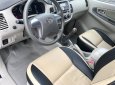 Toyota Innova 2015 - Bán nhanh chiếc Toyota Innova E 2.0MT đời 2015 màu bạc, giao xe nhanh