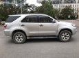 Toyota Fortuner 2009 - Cần bán lại chiếc  Toyota Fortuner đời 2009 giá cực kì thấp, đầy đủ tiện nghi