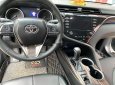 Toyota Camry   2019 - Bán Toyota Camry 2.5Q đời 2019, bảo hiểm thân vỏ 1 năm