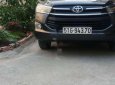 Toyota Innova 2019 - Bán Toyota Innova năm 2019, màu xám, 690tr