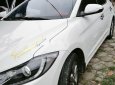 Hyundai Elantra   2018 - Cần bán lại xe Hyundai Elantra 2018, màu trắng số tự động