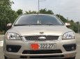 Ford Focus 2008 - Cần bán gấp Ford Focus sản xuất 2008, màu bạc còn mới