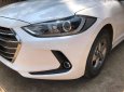 Hyundai Elantra    2017 - Cần bán lại xe Hyundai Elantra năm sản xuất 2017, màu trắng như mới, giá 438tr