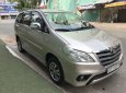 Toyota Innova   2015 - Bán Toyota Innova đời 2015, màu ghi vàng, số sàn