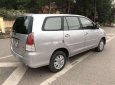 Toyota Innova   2010 - Cần bán gấp Toyota Innova 2010, màu bạc, 330 triệu