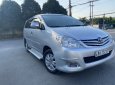 Toyota Innova G 2010 - Cần bán Toyota Innova G đời 2010, màu bạc, giá siêu rẻ