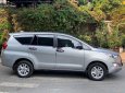 Toyota Innova 2018 - Cần bán Toyota Innova đời 2018, màu bạc, giá chỉ 605 triệu