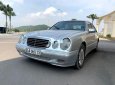 Mercedes-Benz E class   2001 - Xe Mercedes E240 đời 2001, màu bạc, số tự động