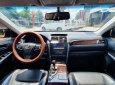 Toyota Camry   2016 - Bán Toyota Camry 2.5Q đời 2016, màu đen, số tự động  