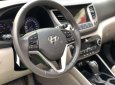 Hyundai Tucson   2015 - Cần bán gấp Hyundai Tucson năm sản xuất 2015, màu đen, chính chủ
