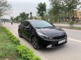 Kia Cerato 2018 - Cần bán Kia Cerato 1.6 AT sản xuất 2018, màu đen