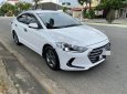 Hyundai Elantra 2017 - Cần bán Hyundai Elantra MT sản xuất 2017, màu trắng số sàn