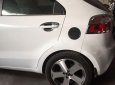 Kia Rio 2013 - Cần bán xe Kia Rio AT đời 2013, màu trắng, nhập khẩu, giá 355tr