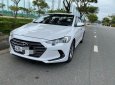 Hyundai Elantra 2017 - Cần bán Hyundai Elantra MT sản xuất 2017, màu trắng số sàn