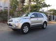 Toyota Fortuner 2009 - Cần bán xe Toyota Fortuner sản xuất năm 2009, màu bạc, 517 triệu