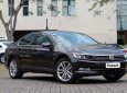 Volkswagen Passat    2018 - Cần bán xe Volkswagen Passat đời 2018, màu đen, nhập khẩu