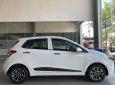 Hyundai Grand i10 1.2 AT  2020 - Cần bán lại xe Hyundai Grand i10 1.2 AT sản xuất 2020, màu đen, 435tr