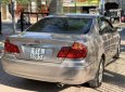 Toyota Camry   2004 - Cần bán xe Toyota Camry 2004, màu bạc, giá 350tr