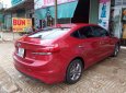 Hyundai Elantra 2017 - Cần bán lại xe Hyundai Elantra đời 2017, màu đỏ còn mới