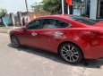 Mazda 6 2018 - Cần bán gấp Mazda 6 2.0 sản xuất 2018, màu đỏ xe gia đình, 820tr