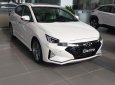 Hyundai Elantra 2020 - Cần bán Hyundai Elantra năm 2020, màu trắng, 555 triệu