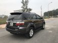 Toyota Fortuner 2010 - Bán gấp chiếc Toyota Fortuner MT, máy dầu đời 2010, màu xám, giá thấp