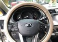 Kia Rio 2016 - Cần bán gấp Kia Rio 2016, màu trắng, giá chỉ 400 triệu