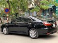 Toyota Camry 2017 - Bán ô tô Toyota Camry 2.0 sản xuất năm 2017, màu đen, giá 820tr