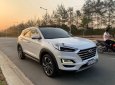 Hyundai Tucson 2019 - Cần bán gấp Hyundai Tucson 1.6 Turbo năm 2019, màu trắng