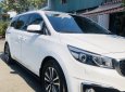 Kia Sedona 2016 - Cần bán xe Kia Sedona 2.2 DATH sản xuất 2016, màu trắng, giá thấp, giao nhanh