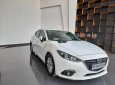 Mazda 3 2015 - Cần bán gấp Mazda 3 sản xuất năm 2015, màu trắng giá cạnh tranh