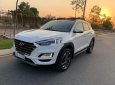 Hyundai Tucson 2019 - Cần bán gấp Hyundai Tucson 1.6 Turbo năm 2019, màu trắng