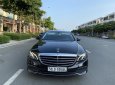 Mercedes-Benz E class 2017 - Cần bán gấp Mercedes-Benz E200, năm sản xuất 2017, màu đen, giao nhanh