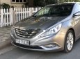 Hyundai Sonata 2011 - Cần bán xe Hyundai Sonata 2011, màu xám, xe nhập, giá tốt