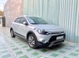 Hyundai i20 Active   2015 - Bán Hyundai i20 Active năm sản xuất 2015, màu bạc, xe gia đình