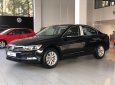 Volkswagen Passat Bluemotion 2019 - Bán xe Volkswagen Passat Comfort đời 2019, màu đen, xe nhập
