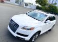 Audi Q7 2008 - Bán Audi Q7 đời 2008, màu trắng, nhập khẩu, bao test hãng, xe còn mới, full tiện nghi