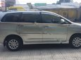 Toyota Innova 2.0E 2013 - Bán Toyota Innova 2.0E đời 2013, màu bạc, giá 398tr