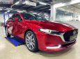 Mazda 3   2019 - Bán xe Mazda 3 2.0L Premium năm 2019, màu đỏ